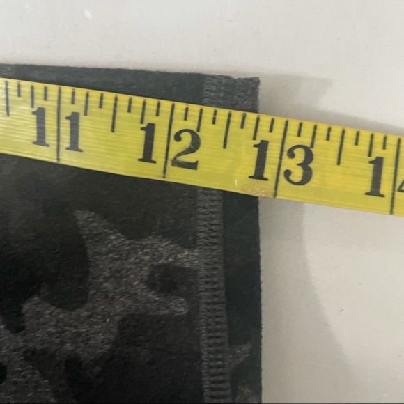 Fabletics On The Go Camo High Waist Leggings - Picture 7 of 11